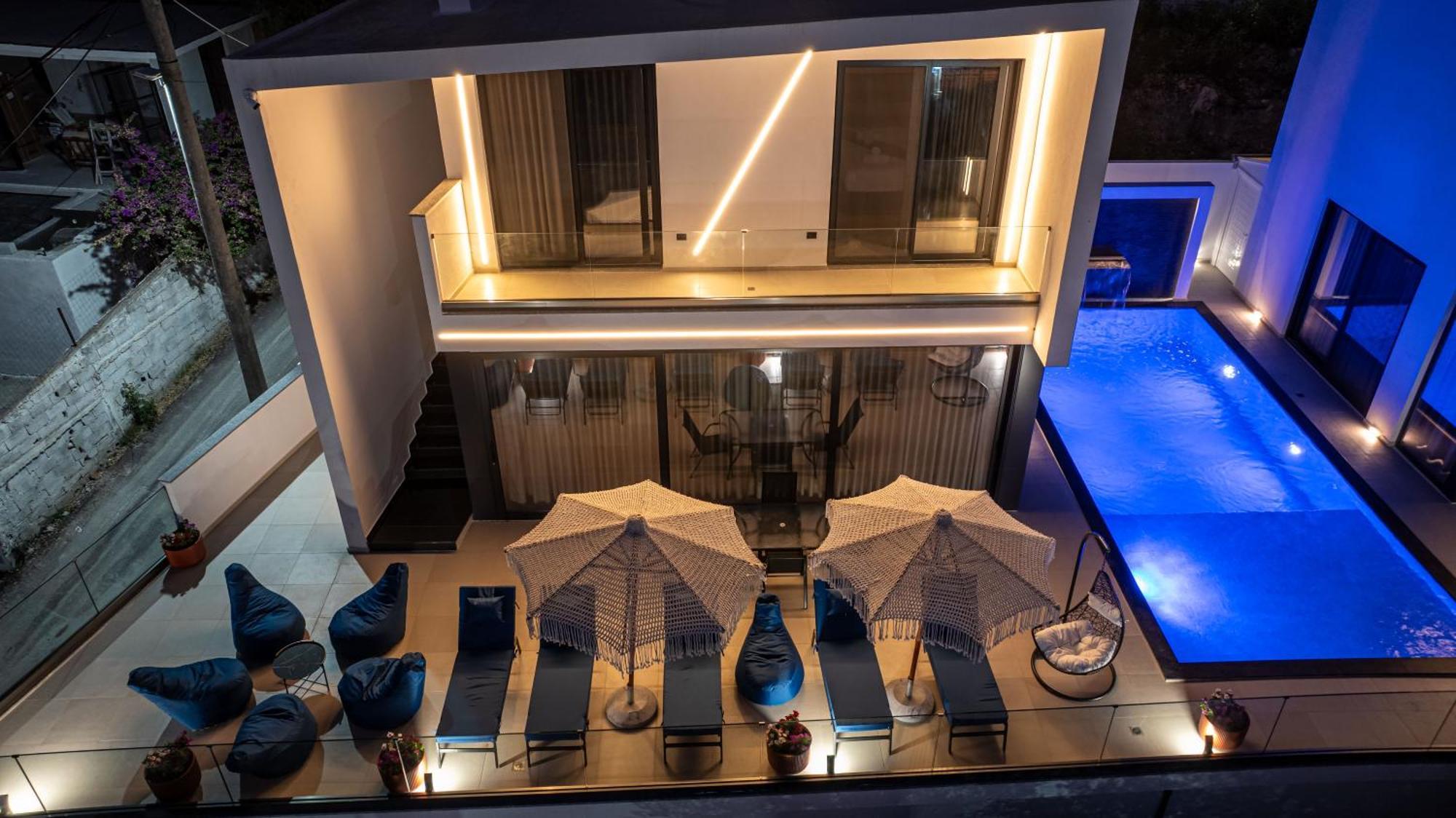 Luxury Angela Villa